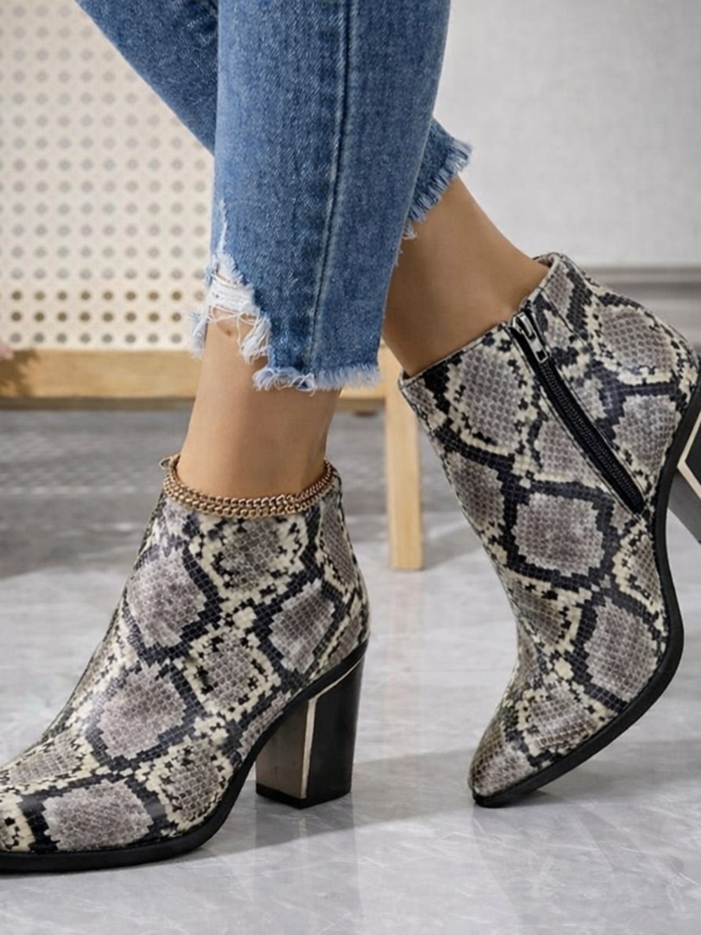 Circus Women’s Size 8 Snake Print Pointed Toe Ankle Boots Block Heel